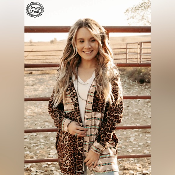 Sterling Kreek Tops - Purrty in Aztec Shacket